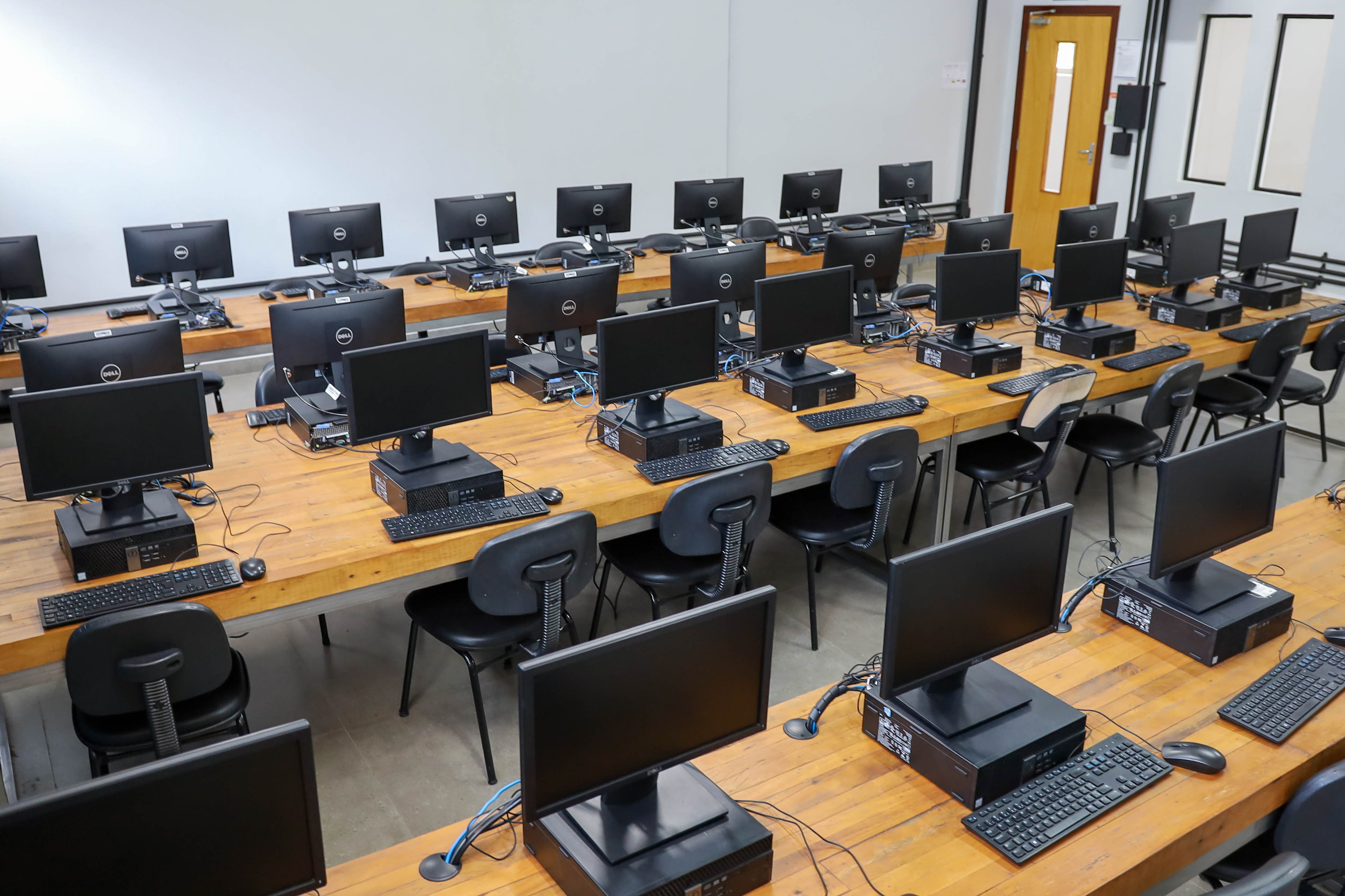 Foto das instalações do curso - Imagem 7