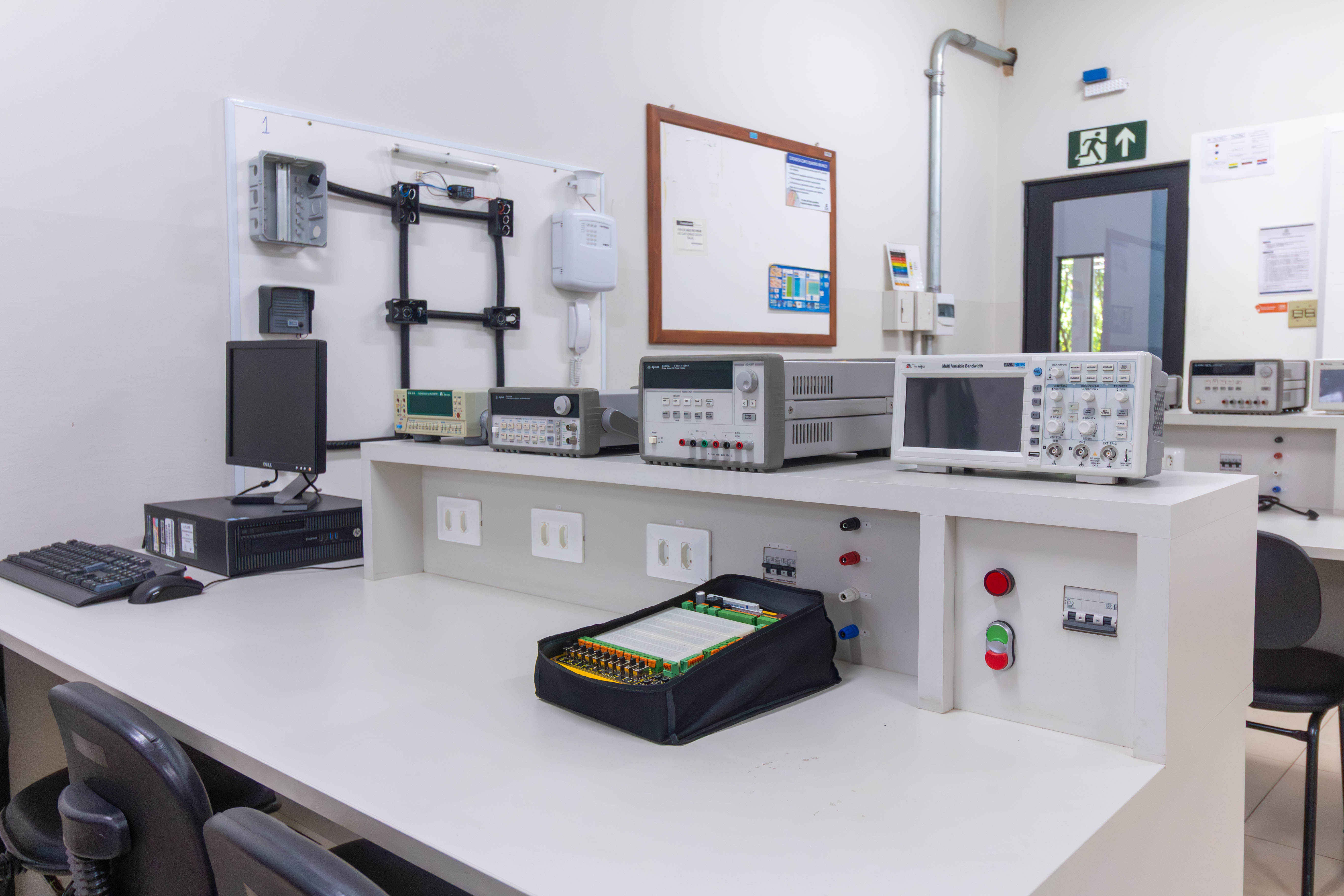 Foto das instalações do curso - Imagem 6